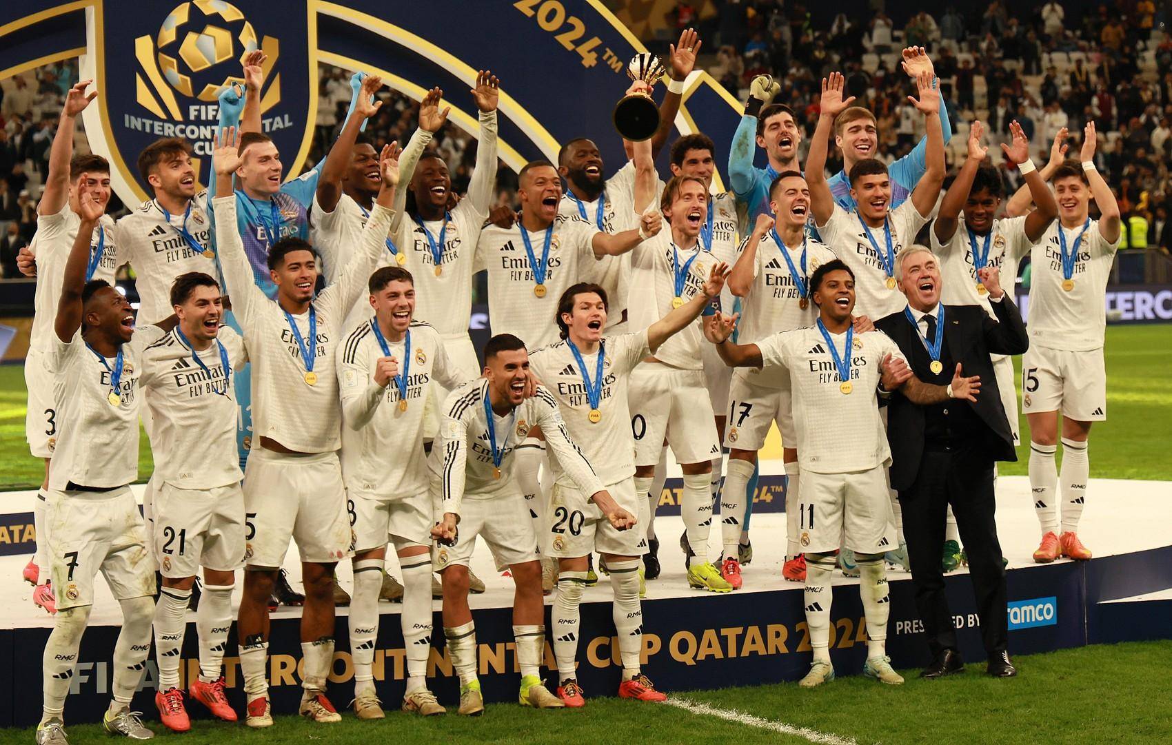 阿塞拜疆主帅谈对阵法国：球员渴望得分，一切皆有可能（阿塞拜疆主帅展望对阵法国：队员力争破门，相信一切皆有可能）