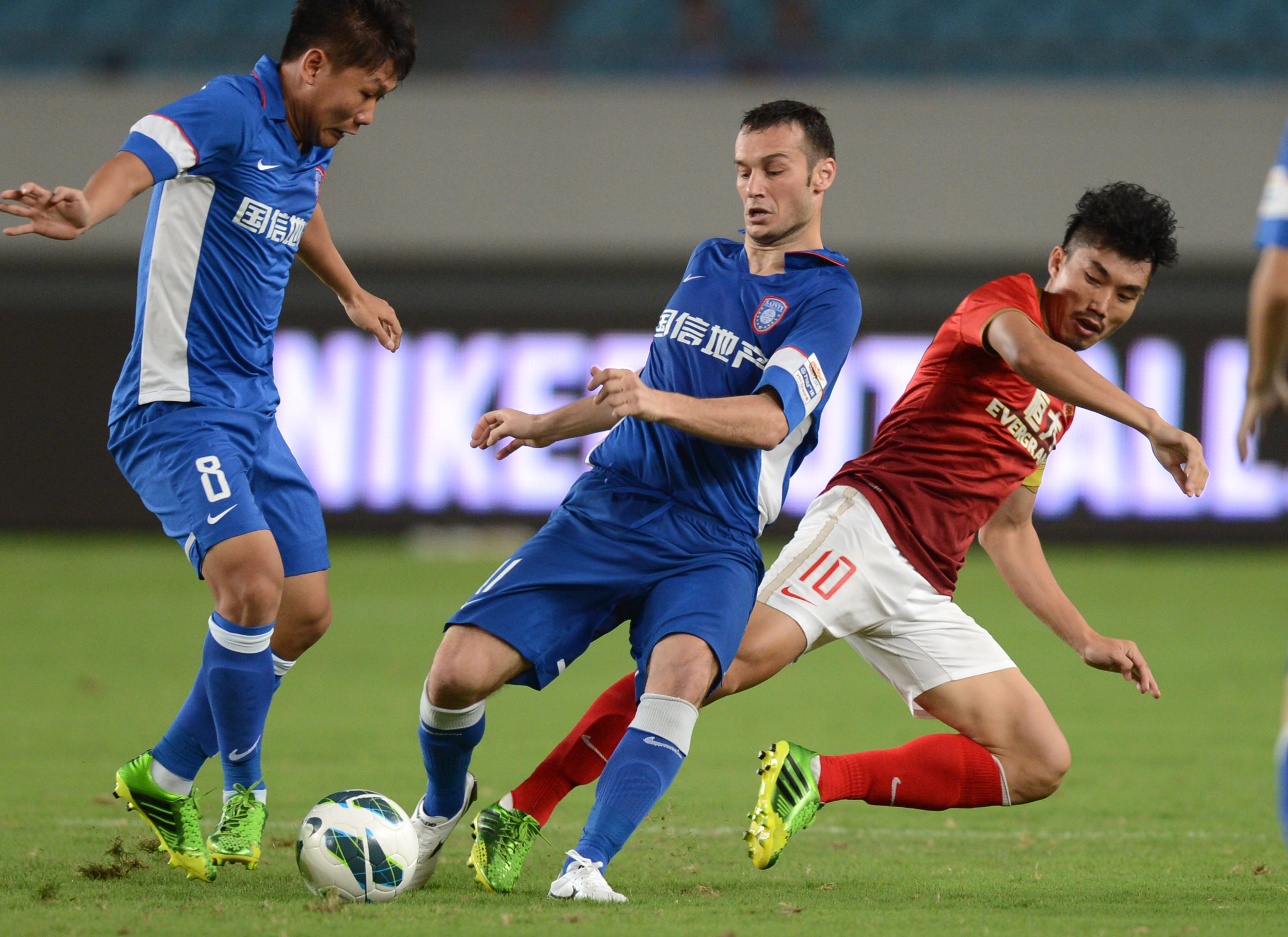 日媒：J联赛全明星明年6月回归，世界杯球员时间冲突无法参加（日媒：J联赛全明星将于明年6月回归，世界杯国脚因赛程冲突无缘参赛）