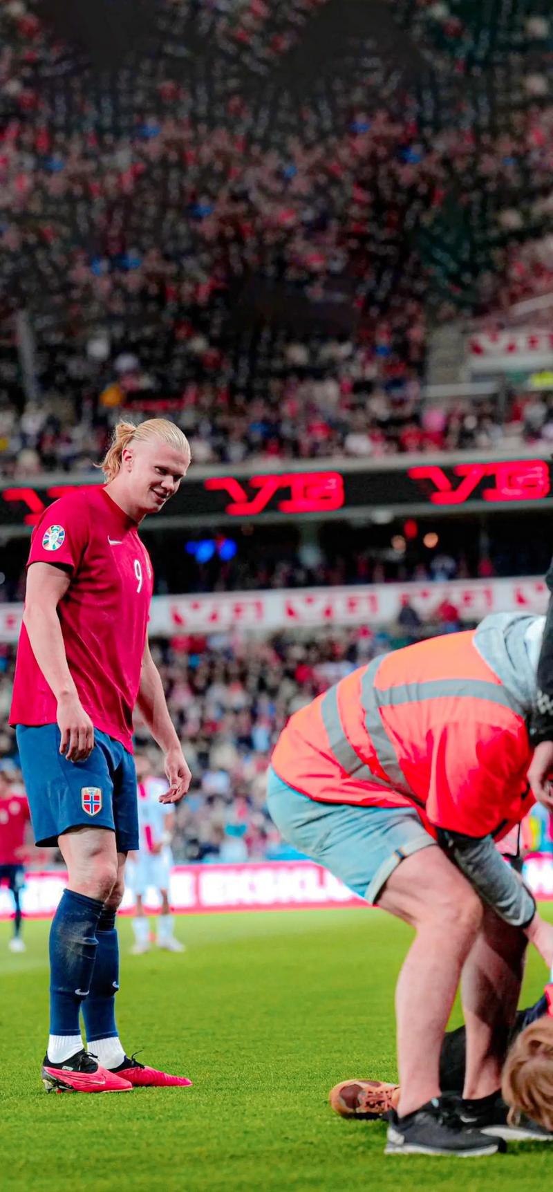 早报：曼联1-1西汉姆，米兰0-1拉齐奥意杯出局