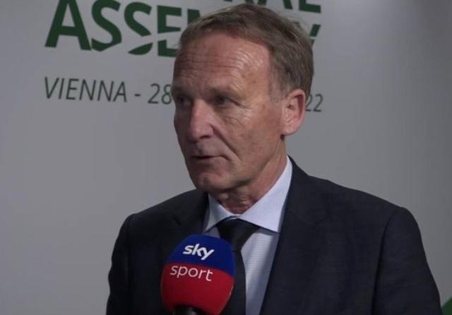 记者：上届非洲杯摘亚，尼日利亚国家队成员获得住房奖励（记者称尼日利亚队上届非洲杯摘亚，队员获赠住房）