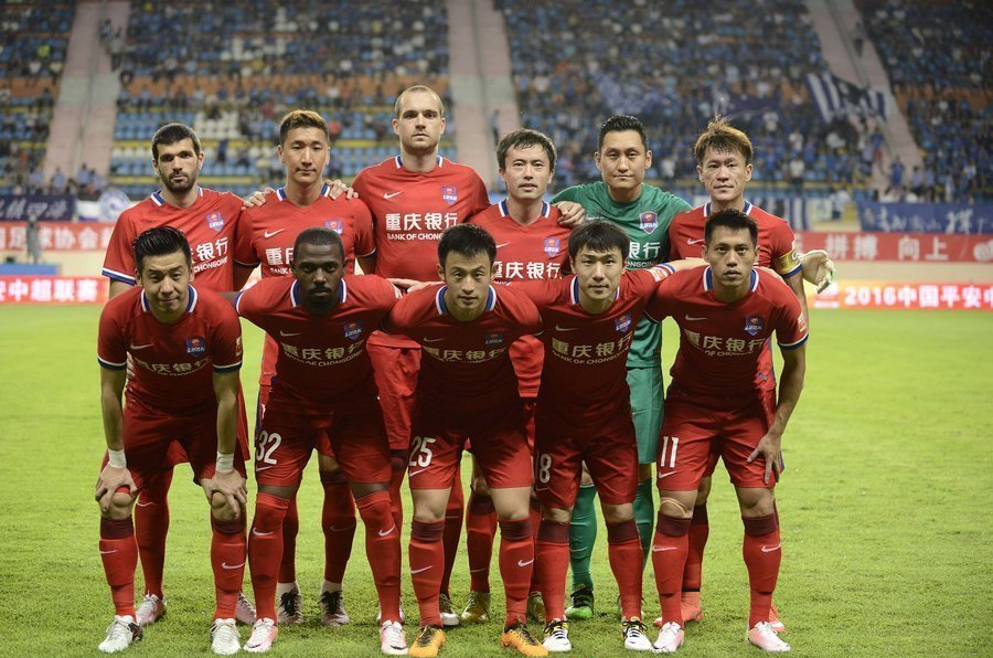 足球队员饮食与恢复计划