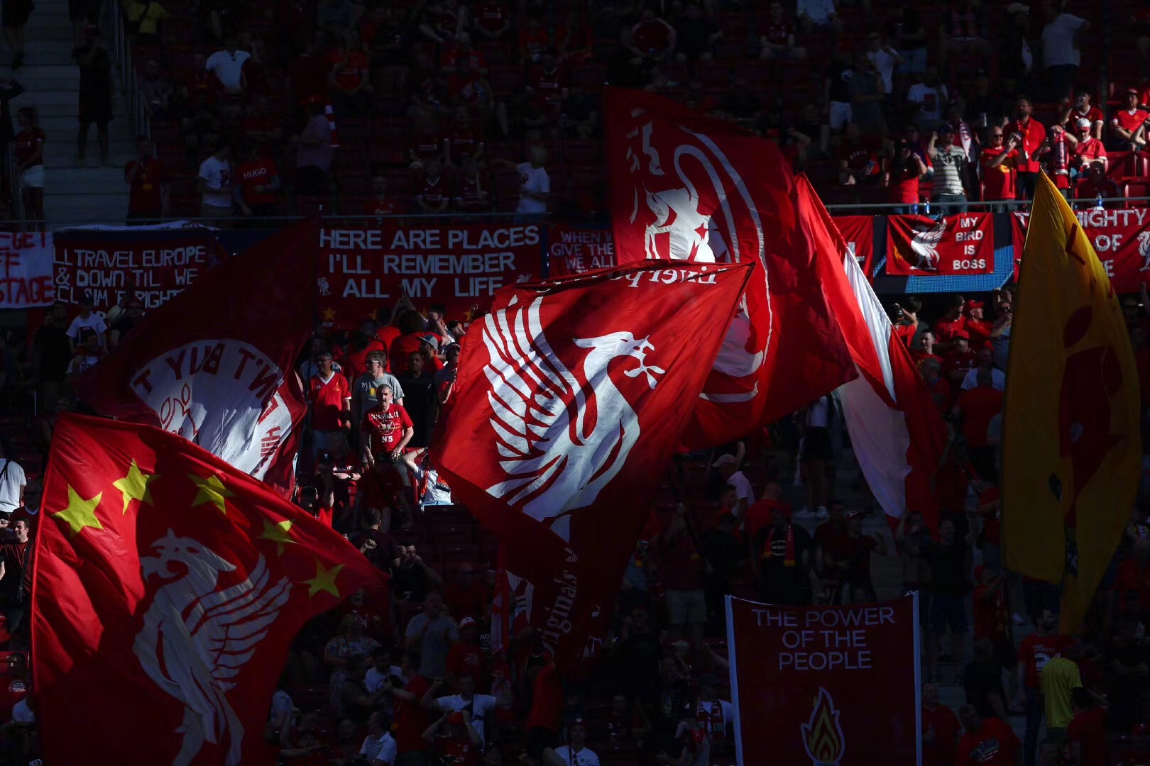 欧文连续突破得分，全队士气高涨