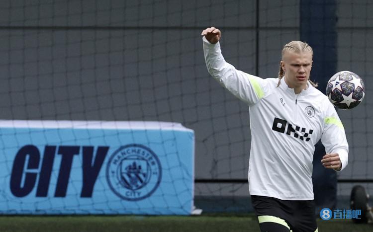 一河南球迷三轮车骑行19天，从郑州前往苏州观看足协杯决赛